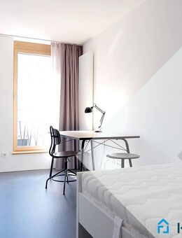 WG-Leben pur: Komfortables Zimmer für Studenten und junge Berufstätige! - Reutlingen