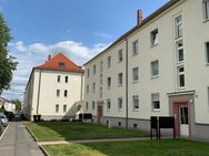 Lichtdurchflutete Drei-Raum-Wohnung im 2.Obergeschoss mit Balkon - Dresden