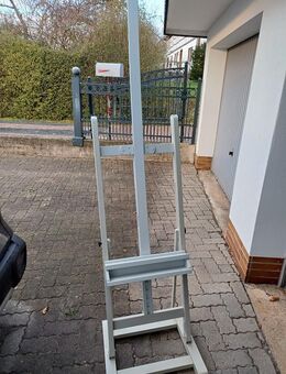 Malstaffelei neu lackiert - Nörten-Hardenberg
