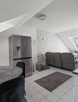 Charmante 3-Zimmer-Dachgeschoßwohnung in 79312 Emmendingen - Emmendingen