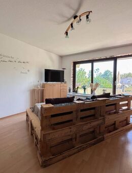 1-Zimmer-Apartment mit großem Balkon und Stellplatz in Coburg - Coburg