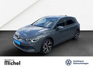 VW Golf, 2.0 TDI VIII Move IQ-Light 18Zoll, Jahr 2023 - Gießen