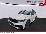 VW Tiguan, 1.4 R-Line e-Hybrid Black, Jahr 2023 - Wackersdorf