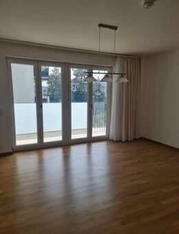 5-Zimmer Wohnung mit Balkon und Garage in Frankfurt-Gallusviertel - Frankfurt (Main)