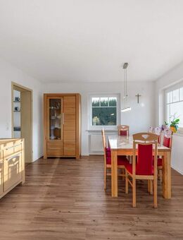 Charmante Maisonette-Eigentumswohnung mit Gartenanteil und Kachelofen! - Regen