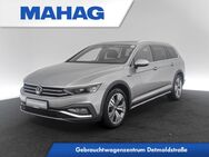 VW Passat Alltrack, 2.0 TDI Alu18Kalamata, Jahr 2022 - München