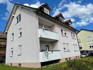 Sonnige 3-Zimmer-Dachgeschosswohnung mit Balkon - Stegaurach