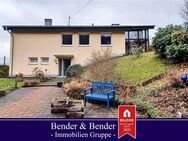Modernisiertes Einfamilienhaus in hervorragender Aussichtslage mit großer Garage und tollem Garten! - Siegen (Universitätsstadt)