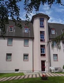 Vermietete, gemütliche 2-Zimmer-Eigentumswohnung mit Carportplatz in Hohenleuben zu verkaufen - Hohenleuben