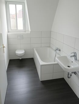 WG geeignet /Schöne 3-ZimmerWohnung- Frisch Renoviert - Wuppertal