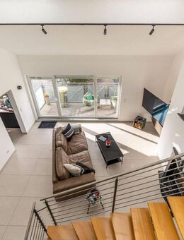 Penthouse-Feeling: Modern sanierte Maisonettewohnung mit Kamin - Radevormwald (Stadt auf der Höhe)