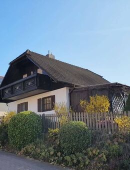 Freistehendes, voll unterkellertes Einfamilienhaus im Landhausstil - Obernheim-Kirchenarnbach