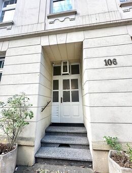 ...EHRENSACHE... Charmante & großzügige Dachgeschosswohnung mit Altbauflair in Herne! - Herne