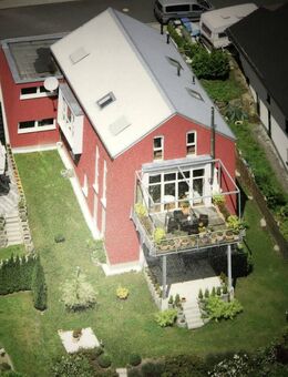 Top Architektur, zentral, Südlage, Einbauküche, Terrasse, Garten, Stellplatz - Siegen (Universitätsstadt)
