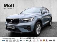 Volvo XC40 Core 2WD B3 EU6d Navi digitales Cockpit Soundsystem LED Scheinwerferreg. El. Heckklappe - Aachen