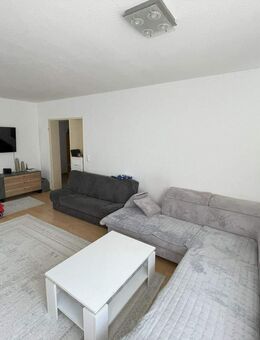 Geräumige 3 1/2-Zimmer-Wohnung mit PKW-Stellplatz - Backnang
