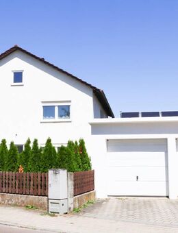 Solides Zweifamilienhaus mit Charme - modernisiert & bezugsbereit! - Ingolstadt