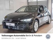 VW Golf, 1.5 l Life eTSI, Jahr 2022 - Berlin