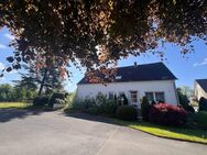 ZU VERKAUFEN: Sehr gepflegtes Ein-/ Zweifamilienhaus mit Doppelgarage + Garten + Wintergarten und viel Platz für die ganze Familie - Welver