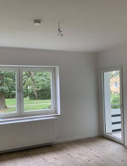 Renovierte 4-Zimmer-Wohnung mit neuem Tageslichtbad frei! - Gütersloh