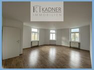 Lieblingsplatz? Zentrumsnahe, helle 2-Zi-WE im DG mit Wannenbad - Plauen
