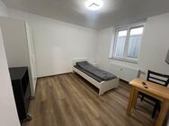 *Voll möbliertes WG-Zimmer in einer 7-Zi-Wohnung in zentraler Lage von Winnenden- sofort verfügbar* - Winnenden