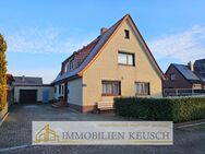 1-2 Fam.-Haus mit viel Platz, komplett modernisiert mit großem Garten & Terrasse - Achim