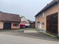 Ausbaubares Haus mit Scheune/Garage/Garten und Werkstatt - Neuhausen (Eck)