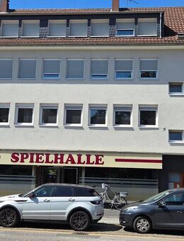 Gepflegtes Mehrfamilienhaus mit Ladenlokal in Wanheimerort - Duisburg