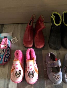 Kinder Schuhe Größe 26 - Königsbach-Stein