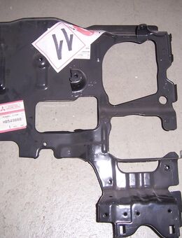 MB549888 Frontblechteil rechts Mitsubishi Galant E30 - Hannover Vahrenwald-List