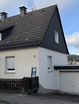 Einfamilienhaus mit Garage und großem Grundstück - Genießen Sie den unverbaubaren Blick über Neuenrade - Neuenrade