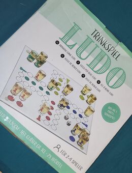 Ludo Trinkspiel mit Glasplatte und 16 Mini-Gläsern - Waiblingen