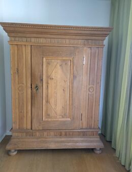 Wunderschöner Eichenschrank antik - Tutzing