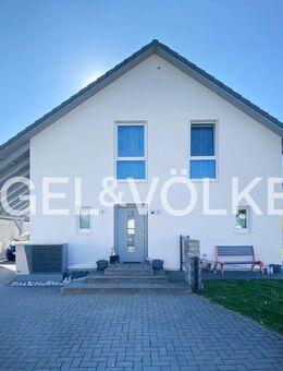 Energieeffizientes, junges EFH in "Wohnlicher" Lage mitten in Neu-Anspach - Neu Anspach