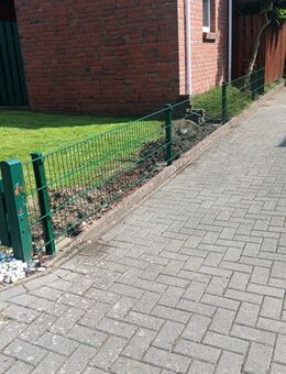 35m Doppelstabmattenzaun H-0,83 Drahtstärke: 6/5/6 mit 1 Eckpfosten Anthrazit oder Grün - Bremerhaven