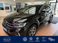 VW T-Roc, 2.0 TDI R-Line, Jahr 2023 - Gladenbach