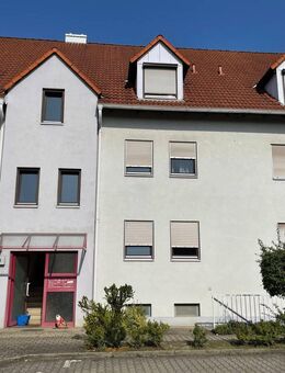 Sonnige 2-Zimmer-Eigentumswohnung mit Balkon in gepflegter Wohnanlage - Baiersdorf