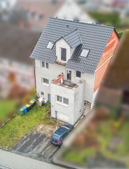 Reserviert: Modernes Zweifamilienhaus in guter Lage von Neustadt - Neustadt (Hessen)