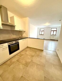 Hohe Renditechancen - MFH mit etablierter Wohnvermietung und Restaurantbereich, Saal, Kegelbahn - Schnaitsee