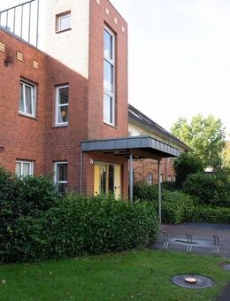 Ruhige 2 Zimmer Wohnung mit Terrasse und Stellplatz - Altenholz