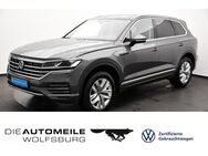 VW Touareg, 3.0 TDI Atmosphere, Jahr 2023 - Wolfsburg