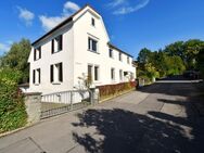 Bezugsfreies Dreifamilienhaus mit idyllischem Grundstück in verkehrsberuhigter Lage von Konstanz (Königsbau). - Konstanz