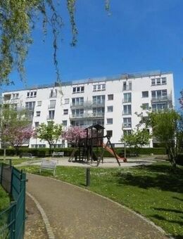 Langjährig vermietete 2-Raum-WE mit Balkon, Aufzug und Tiefgarage - sehr gute Infrastruktur - ruhige, grüne Lage - Leipzig