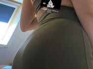 Schicke Bilder oder Videos für Geld🍑🤤 - Rostock