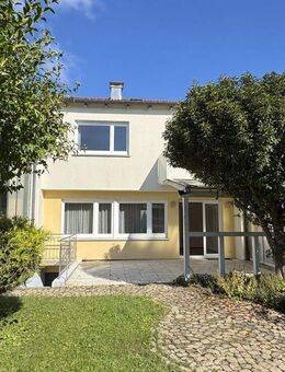 Funktionelles, modernisierungsbedürftiges Reihenmittelhaus in beliebter Wohnlage - Friedrichshafen
