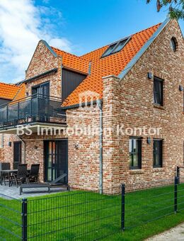 Greetsiel-Top Lage! Neuwertige, möblierte OG-Wohnung mit Balkon, Gartenanlage und PKW-Stellplatz! - Krummhörn