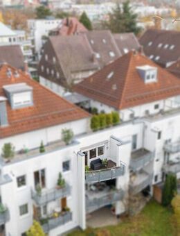 Begehrte Lage, zwei Balkone - tolle Wohnung mit Duplexstellplatz! - Kirchheim (Teck)