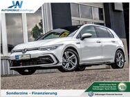 VW Golf, 1.5 8 R-Line eTSI, Jahr 2023 - Sindelfingen