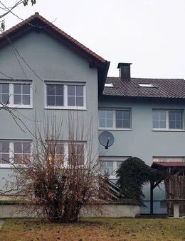 Helle Familienwohnung mit großem Balkon - Theres